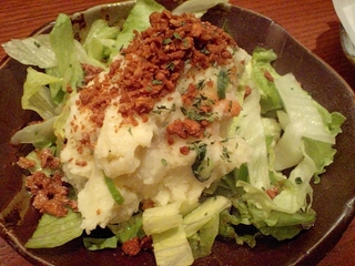 カリカリベーコンとポテトサラダ