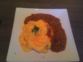 ランチ　デミグラスオムレツ