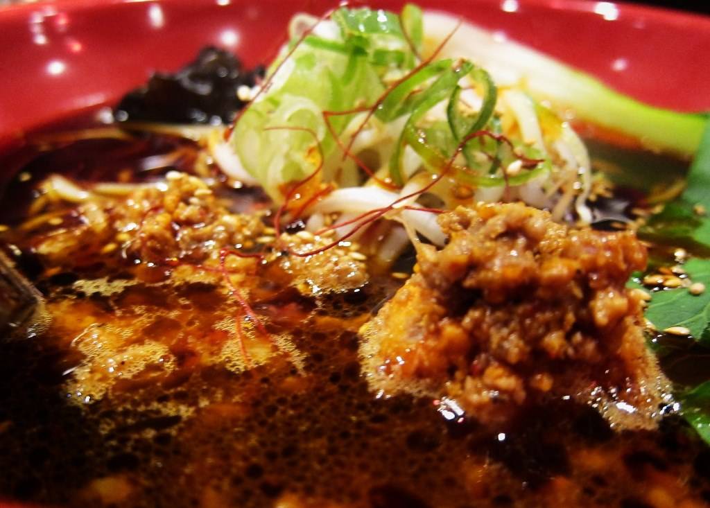 四川麻婆ブラックらーめん