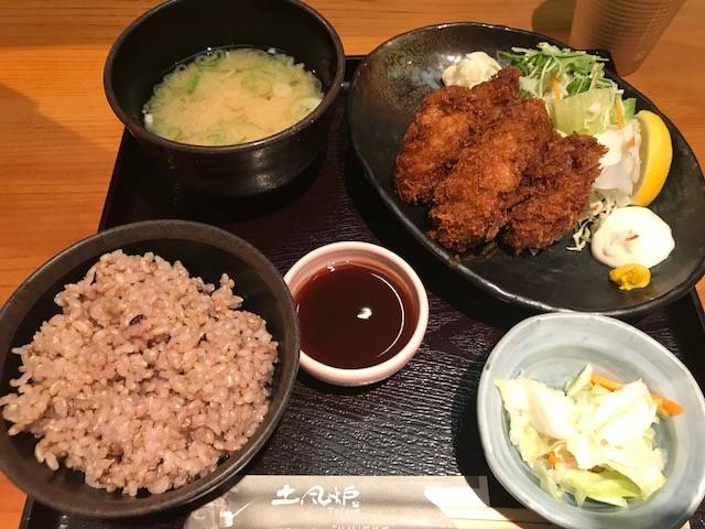 広島産 牡蠣フライ定食 