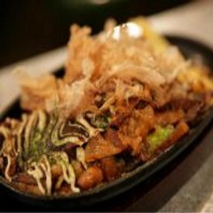 横濱モダン焼き（牛すじ入り）